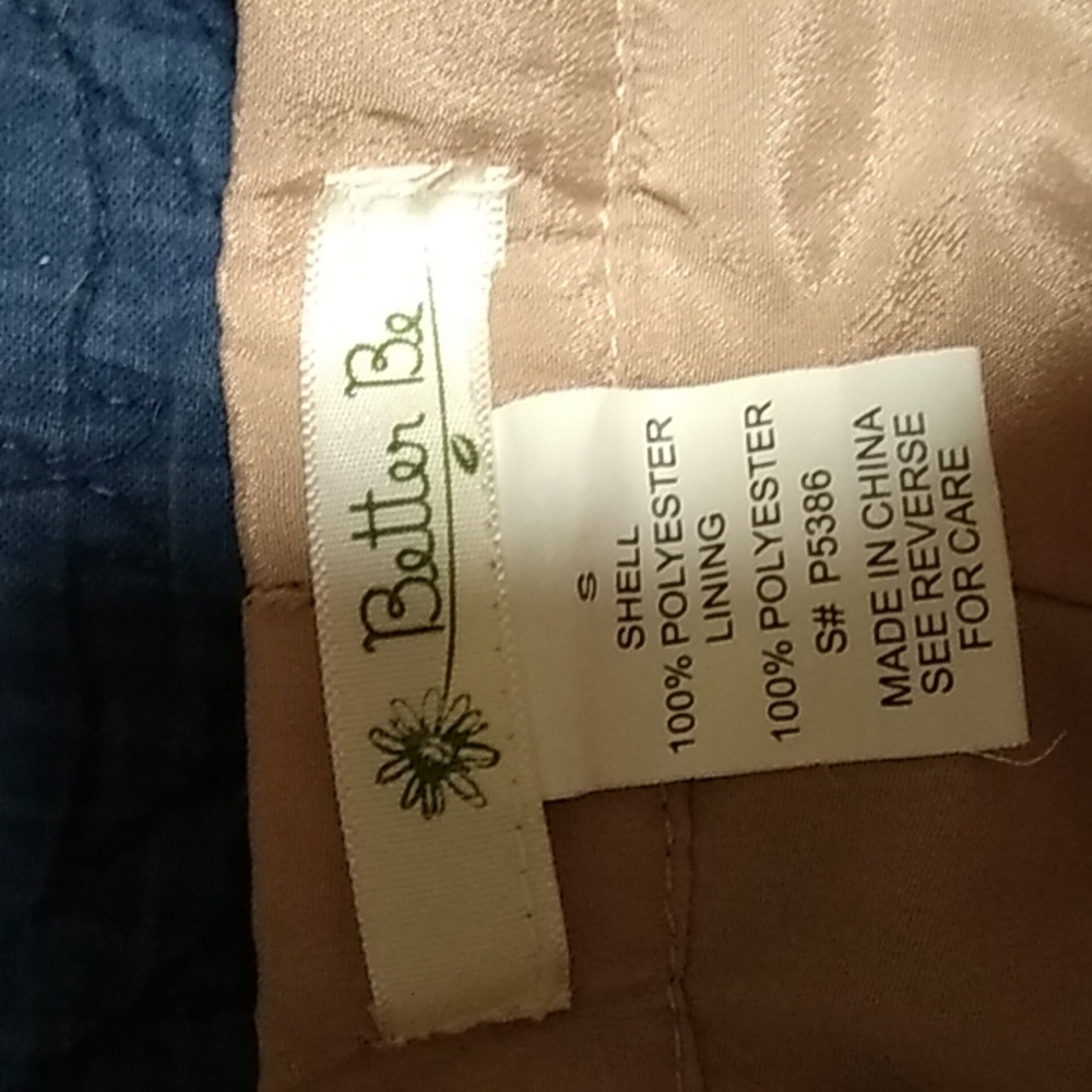 Shorts - Picture 3 of 3